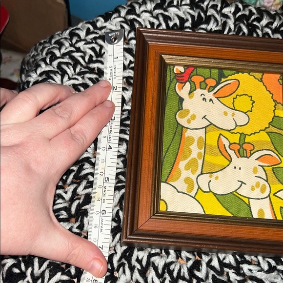 Vintage Framed Giraffe Art with Wooden Frame - Picture 4 of 5